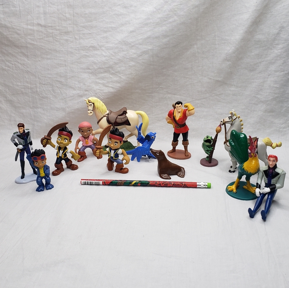 Disney Men Male Figures Bundle